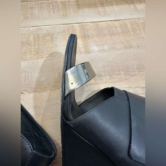 Vince KARMA - 2 black leather pewter silver wedge heel sandal mules - Picture 6 of 14